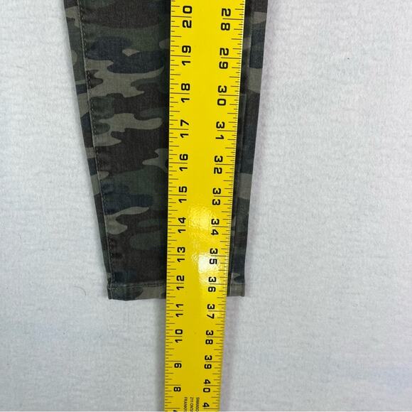 Free People Urban Outfitters Jeans Womens Size 26 Green Army Camouflage Skinny - Picture 13 of 15